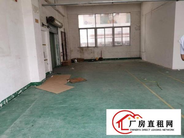 
		新出！辅城坳工业区新出楼上750平方厂房，招工零压力！
	