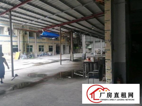 
		平湖富民工业区原房东独院独栋厂房共7000平米
	