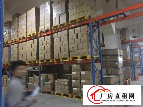 
		平湖新出一楼带卸货平台标准物流仓库5000平
	