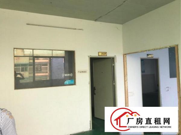 
		平湖富民工业区楼上现成装修280平米厂房招租
	