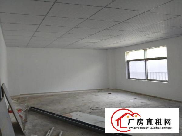 
		平湖广场附有900平方厂房业主直租
	