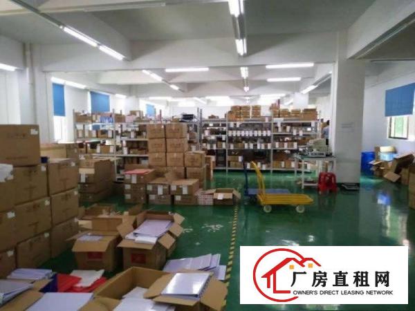 
		平湖山厦杉坑工业区三楼650平带办公室装修厂房急租
	