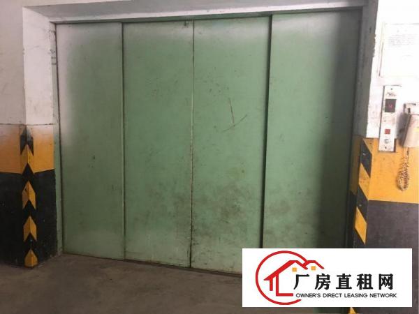 
		平湖华南城地铁口附近原房东带红本标准厂房4000平
	