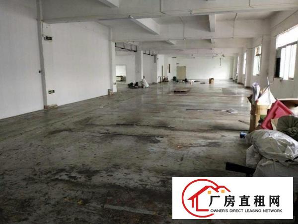 
		衫坑工业区楼上厂房出租1100平方带办公室
	