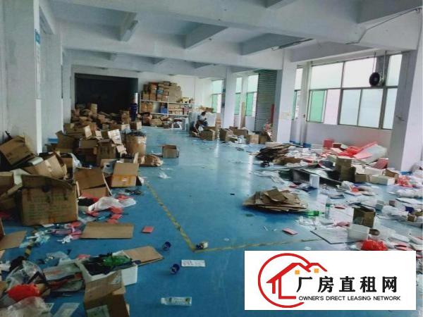 
		楼上带装修750平米招租
	