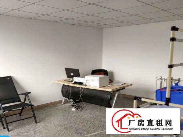
		带装修布吉长龙地铁站附近工业园二楼400平方出租
	