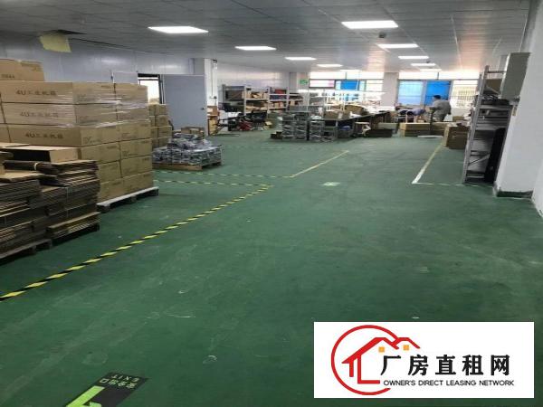 
		平湖辅城坳工业楼上800平米有装修厂房出租可分租形象好易招工
	