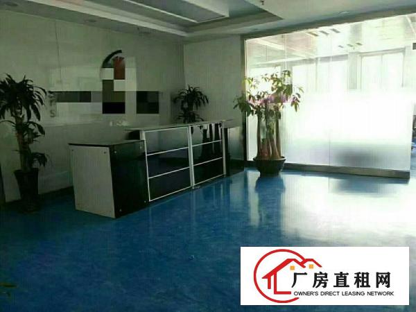 
		布吉布龙路边红本独院厂房出租8000平米带装修可分租
	