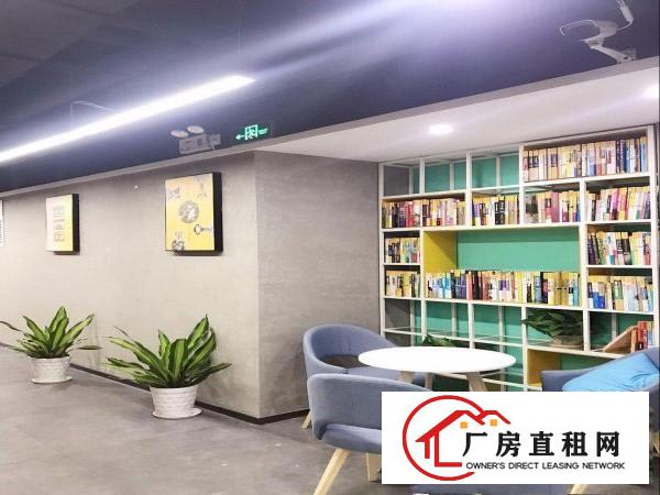 
		龙岗创客办公室880元起可出注册红本拎包办公
	