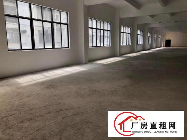 
		秀峰工业城半层650平租26元/平即租即用
	