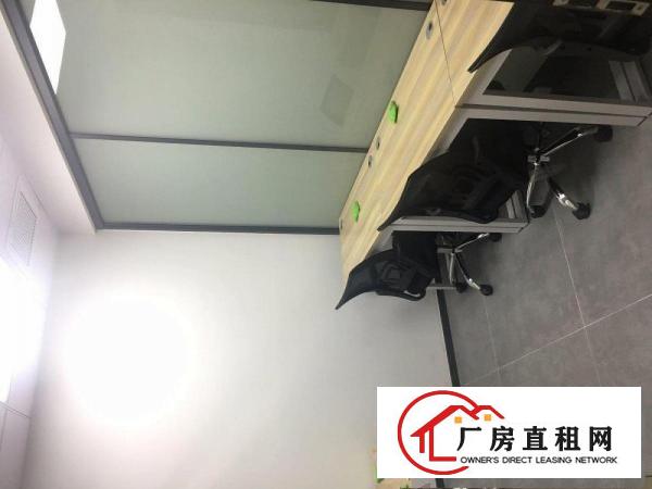 
		出租龙岗布吉丹竹头写字楼（配红本租赁）1200费用全包
	