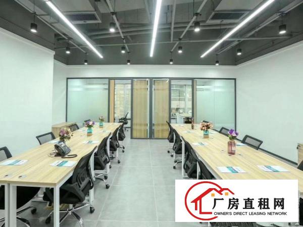 
		南岭求水山公园，舒适园区办公环境。费用全包拎包入住办公
	