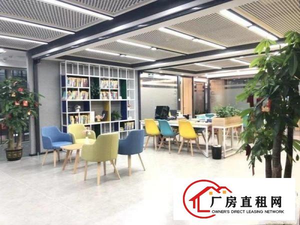 
		南岭求水山公园，舒适园区办公环境。费用全包拎包入住办公
	