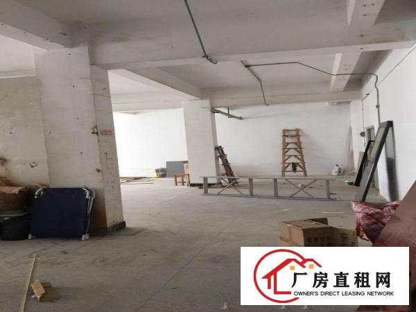 
		320平大厂房出租管理处直租
	