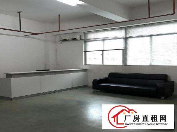 
		房东直租，布吉厂房168平方，租金4100元，电商办公/迦工
	