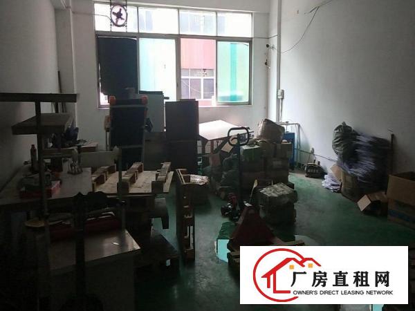
		丽湖申龙工业区厂房300平米
	