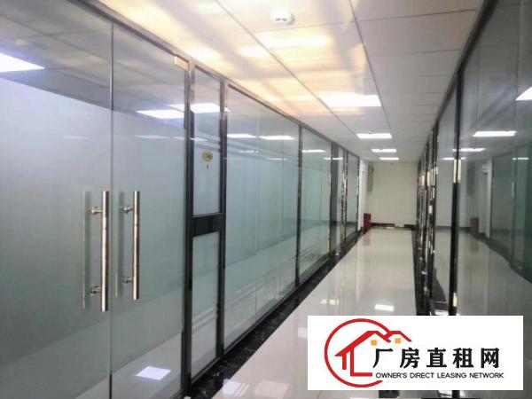 
		布吉丹竹头适合电商办公面积:58~68~195灵活组合
	
