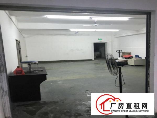 
		布吉秀峰工业区精装办公室 厂房350平米出租
	