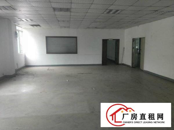 
		出租布吉大芬标准2楼1100平厂房带装修
	