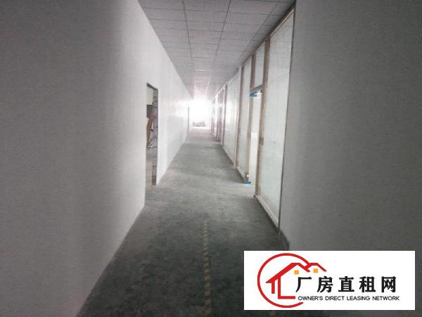 
		出租布吉大芬标准2楼1100平厂房带装修
	