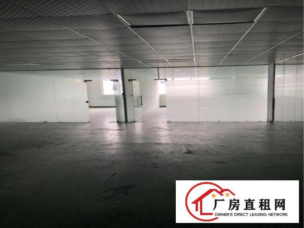 
		布吉康桥厂房出租1000平方原房东新出水电齐全无公摊
	