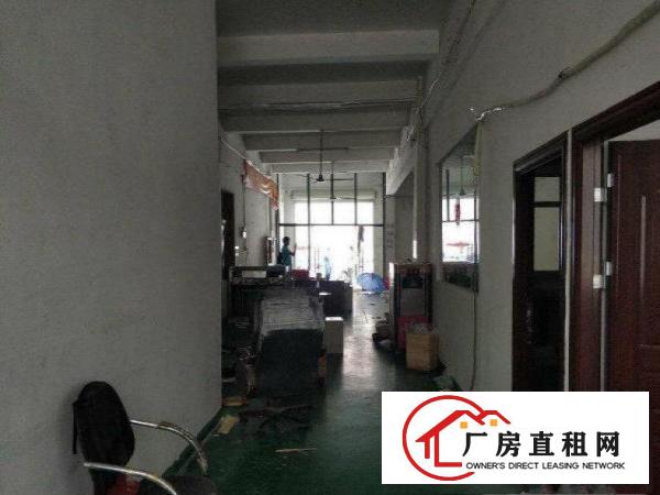 
		布吉布吉街380平方楼上厂房无公摊招租，地段好，交通便利
	