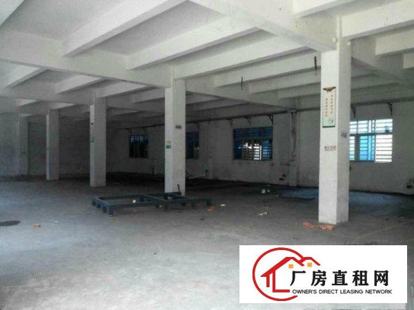 
		布吉布吉关标准厂房一楼300平米出租
	