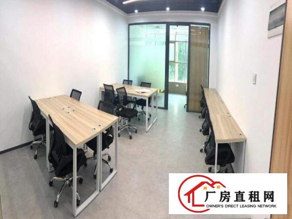 
		个人！布吉豪装办公室，全新装修配家私出红本
	