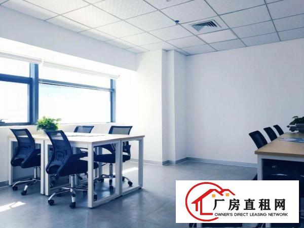 
		布吉南岭办公室出租，家私网络全包
	