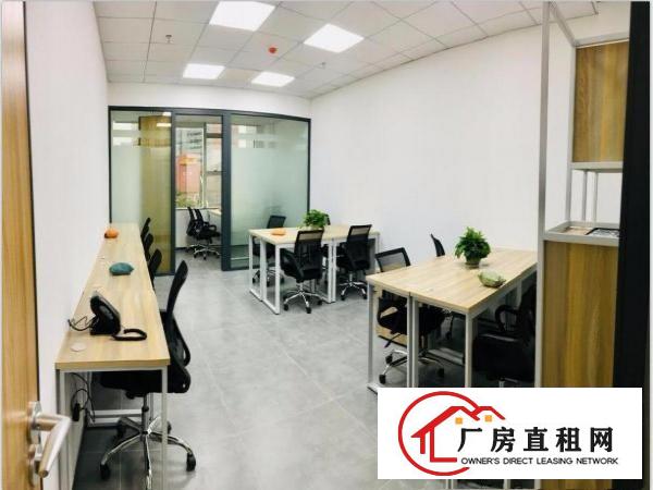 
		布吉丹竹头附近办公室出租，家私网络全包
	