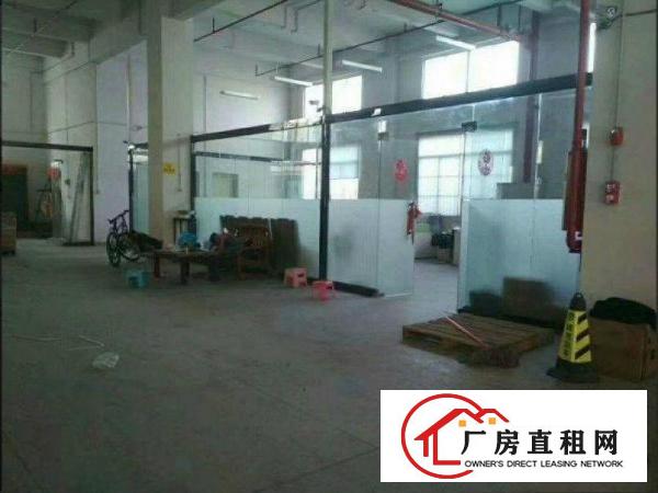 
		出租布吉长龙7米高带装修一楼厂房原房东2000平方米
	