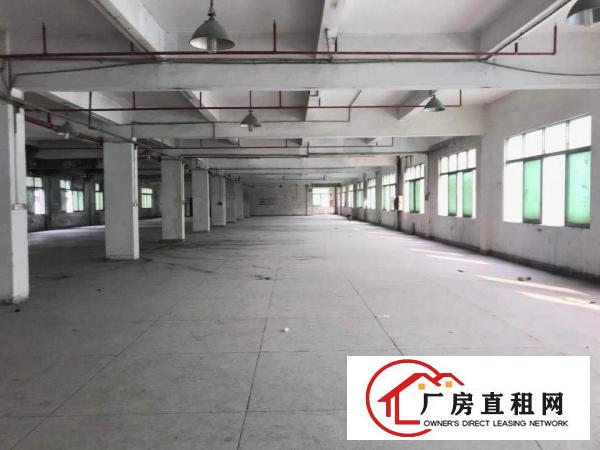 
		出租布吉康桥标准厂房分租一楼900平米
	