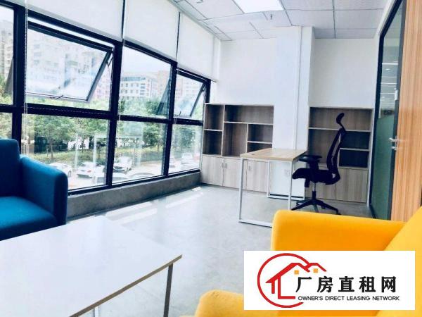 
		布吉丹竹头附近办公室出租，家私网络全包
	