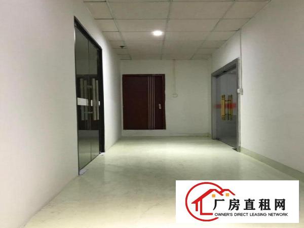 
		房东直租，厂房168平方租金3500元/月带家私空调电商办公
	