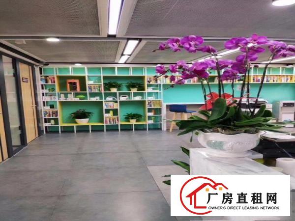 
		布吉办公室出租~设施齐全~拎包入住~可出红本可注冊
	