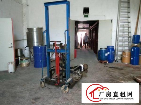 
		布吉丹竹头新出一楼高六米厂房680平米招租
	