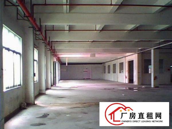 
		出租布吉长龙一楼厂房400平方
	