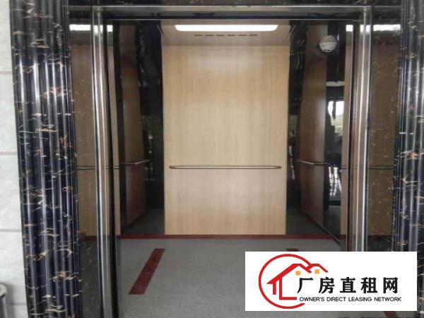
		布吉沙湾精装办公厂房97平米起租
	