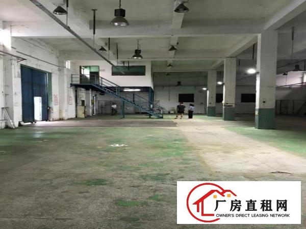 
		丹竹头地铁口独栋一楼厂房900平，层高7米适合仓库，配送，研
	