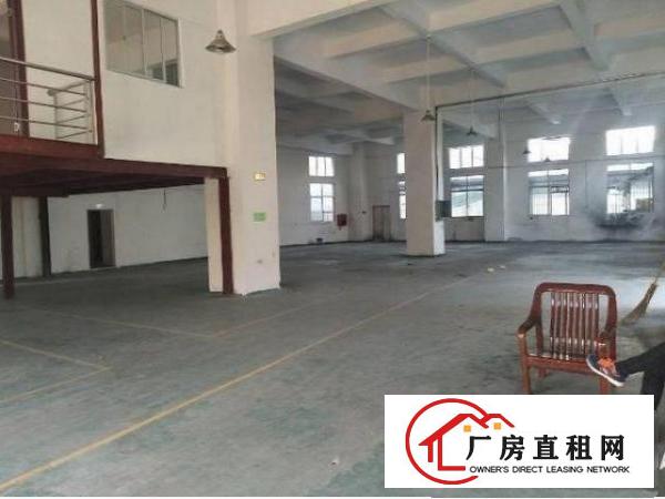 
		出租布吉丹立工业园独院厂房标准单一层840㎡
	