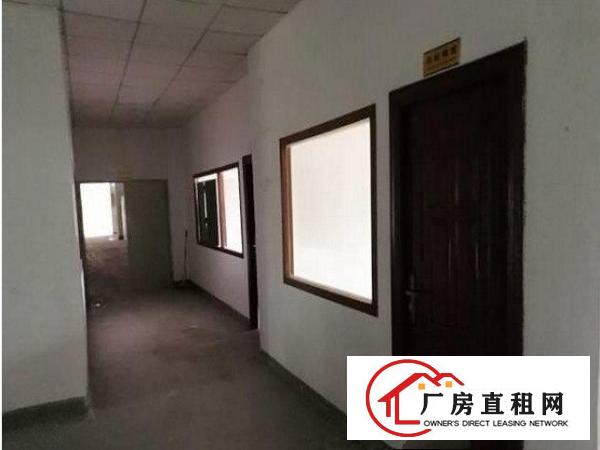
		原房东，布吉丹竹头社区楼上800平米带装修厂房出租
	