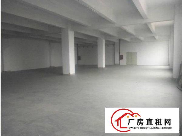 
		不要转让费，布吉汽车站附近楼上800平米厂房出租
	