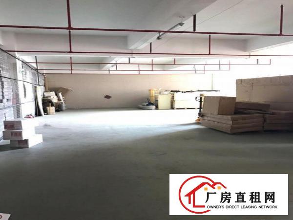 
		房东直租！丹竹头地铁旁一楼厂房400平租金12000元，
	