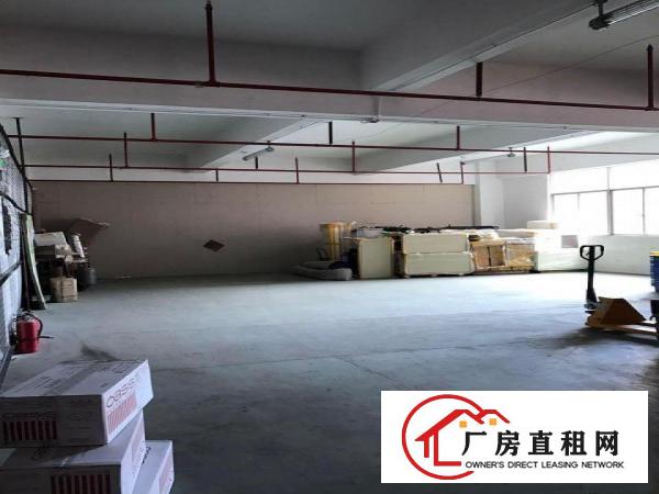 
		房东直租！丹竹头地铁旁一楼厂房400平租金12000元，
	