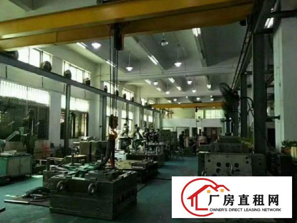 
		布吉吉华工业区一楼1100平米，带装修厂房出租
	