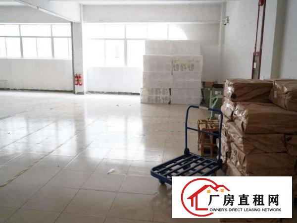 
		出租布吉下水径地铁站附近
	