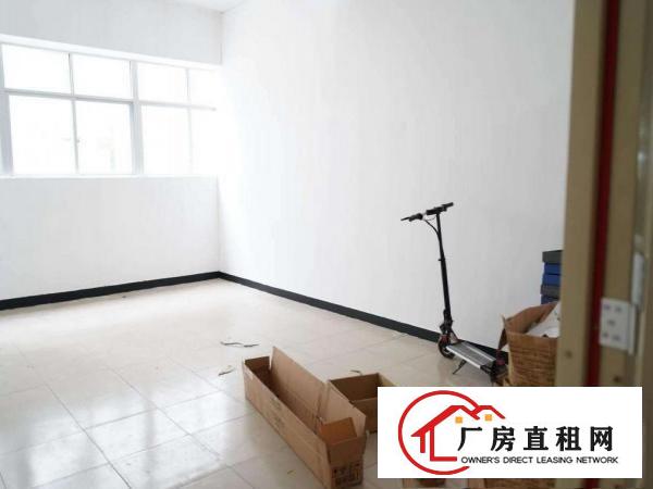 
		出租布吉下水径地铁站附近
	