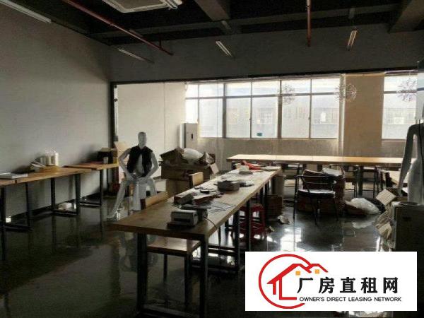 
		布吉丹竹头原房东厂房楼上带装修1500平方急租可分租
	