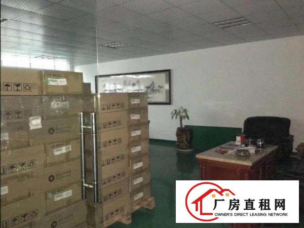 
		布吉吉盛昌工业区新出标准厂房一楼300平方招租
	