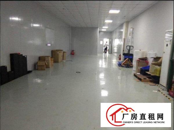 
		出租布吉长龙楼上高端厂房300平方带装修
	